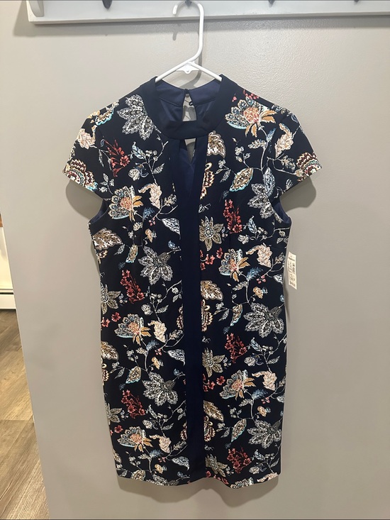 Roz & Ali Dresses & Skirts - Roz & Ali Navy Floral Sheath Dress with Multicolor Print New 14P